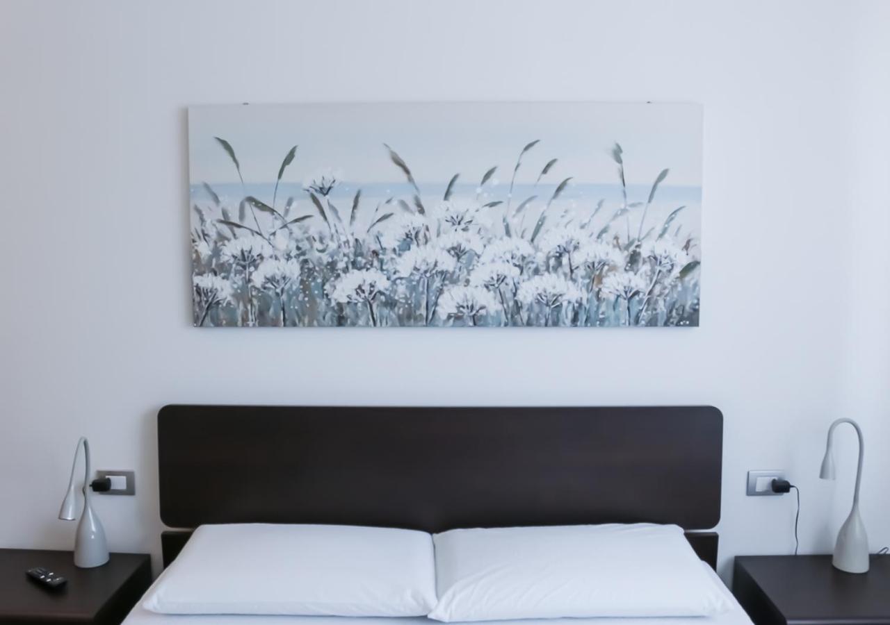 Bmp Apartment Atmosphere 2 Centrale, Vista Mare, Parcheggio Riccione Kültér fotó
