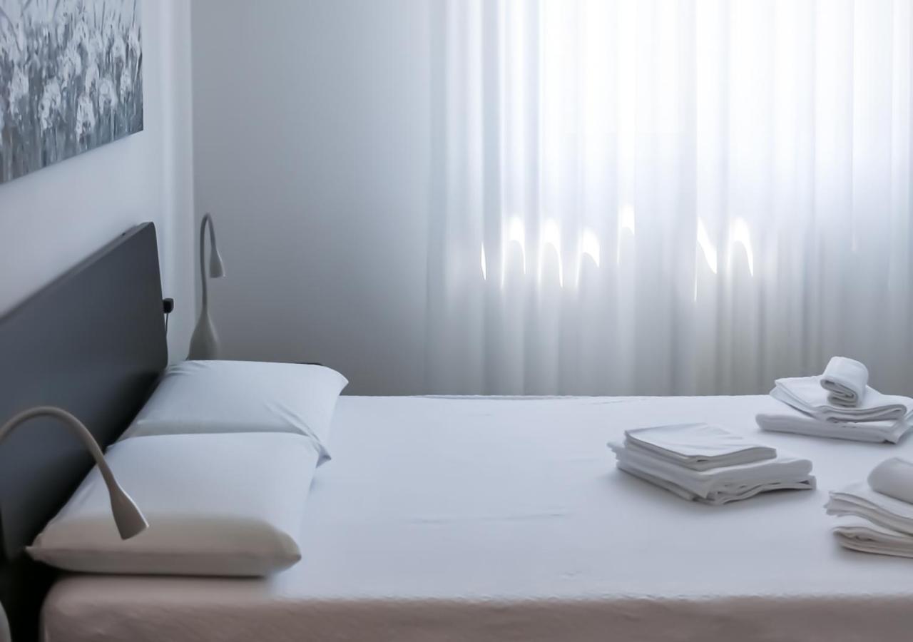 Bmp Apartment Atmosphere 2 Centrale, Vista Mare, Parcheggio Riccione Kültér fotó